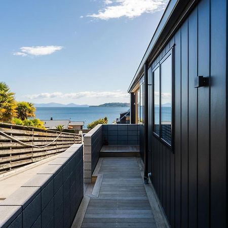 Lakeview Terrace - Taupo Holiday Home ภายนอก รูปภาพ